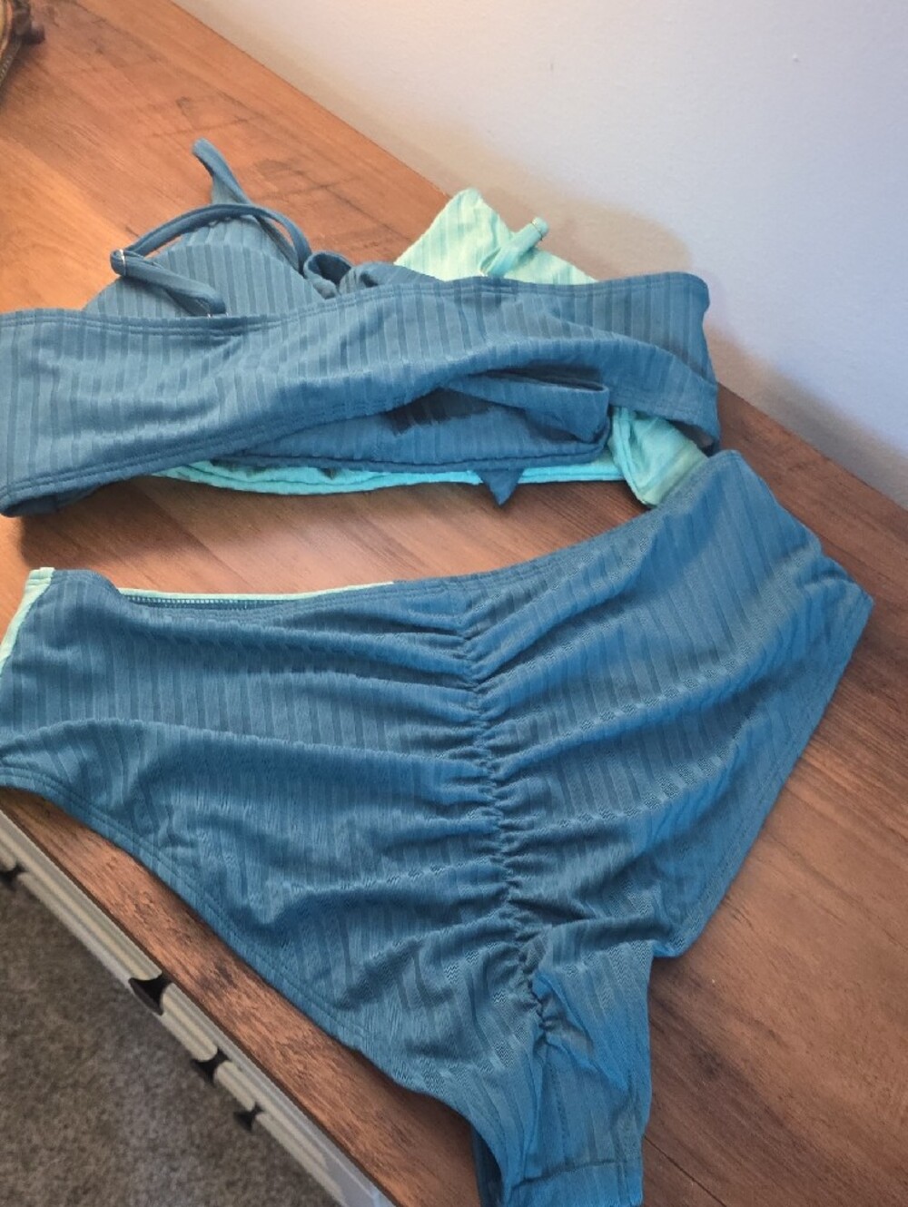 Two-Tone Blue Ribbed Bikini Set - Adjustable Straps - Picture 4 of 4